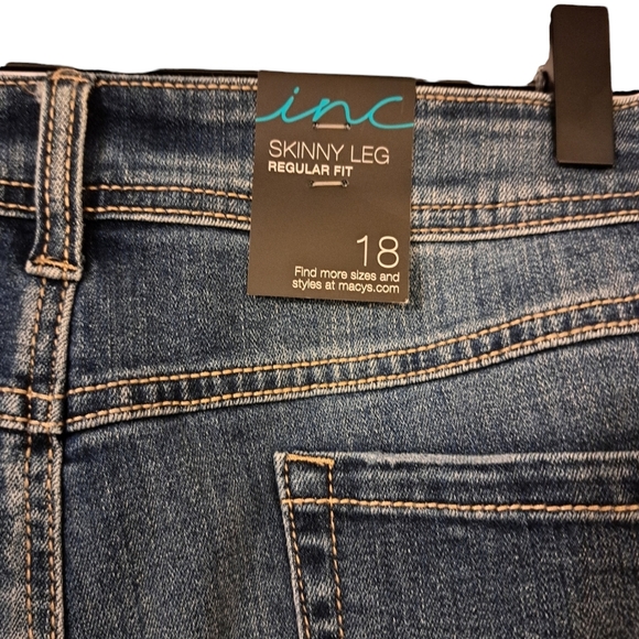 NWT Inc studded distressed jeans size 18 - Picture 4 of 5